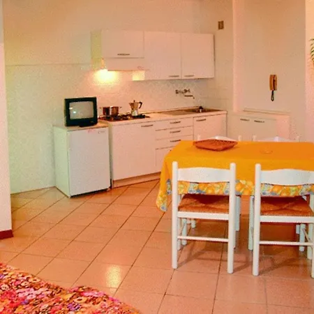 Apartamento Cozy With Sea View In Lignano Sabbiadoro
